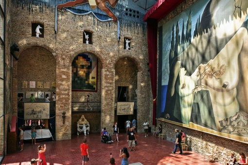 Teatro-Museo Dalí, Figueres