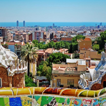 Widok z Parku Güell w Barcelonie (Katalonia)