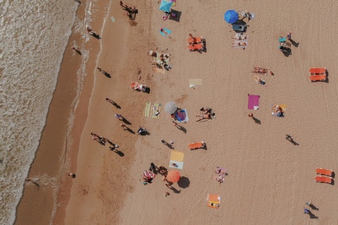 Spielen am Strand