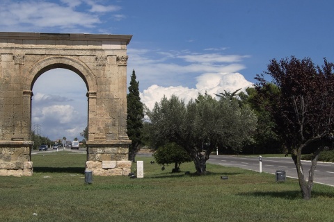 Łuk Triumfalny Bará, w Roda de Berà (Tarragona, Katalonia)