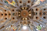 Détail de l’intérieur de la Sagrada Familia