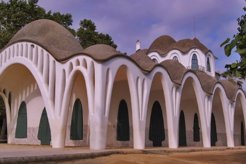 Масия Фрейша в парке Сант-Жорди в Террасе (Барселона, Каталония).