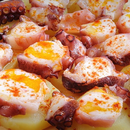 Pulpo a feira (polvo à moda galega)