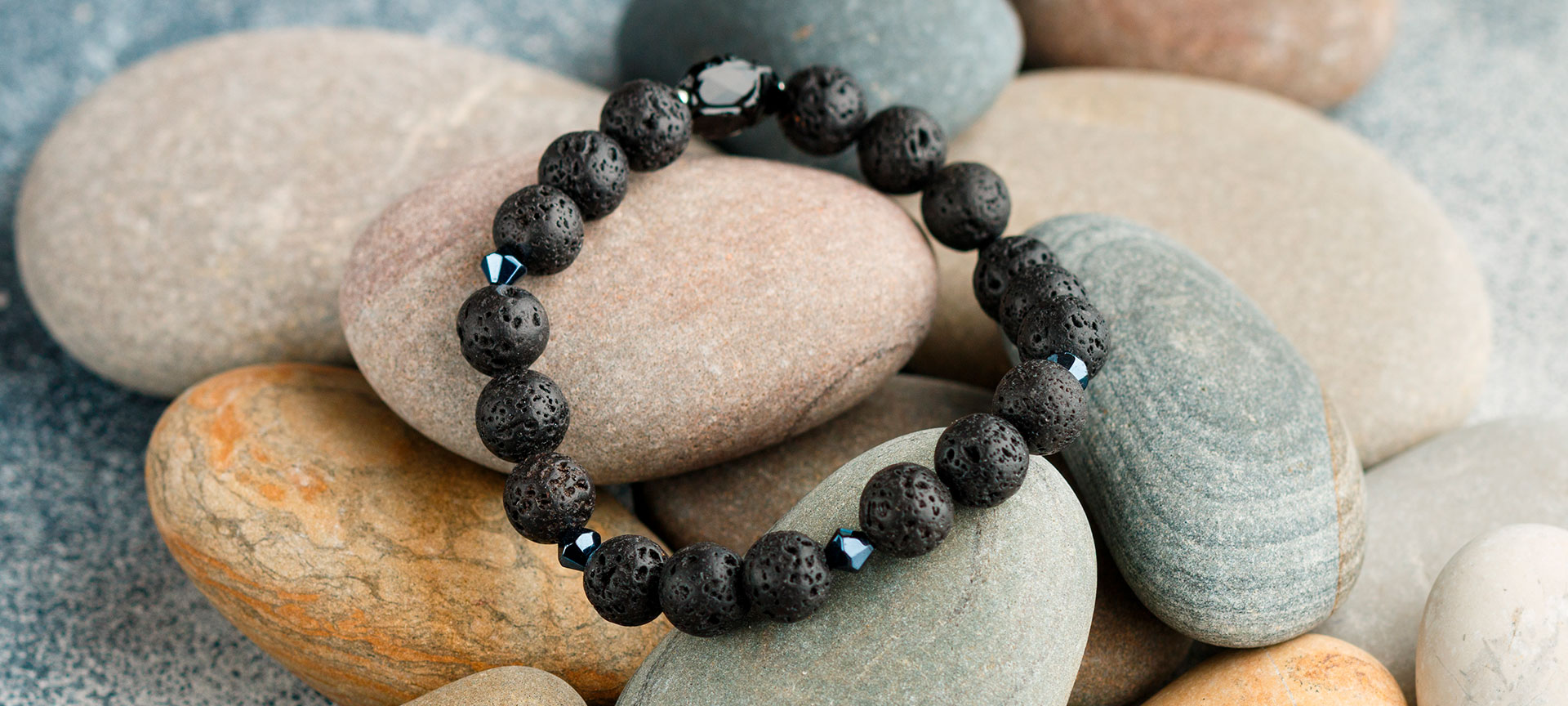 Volcanic lava bracelet Volcanic lava bracelet