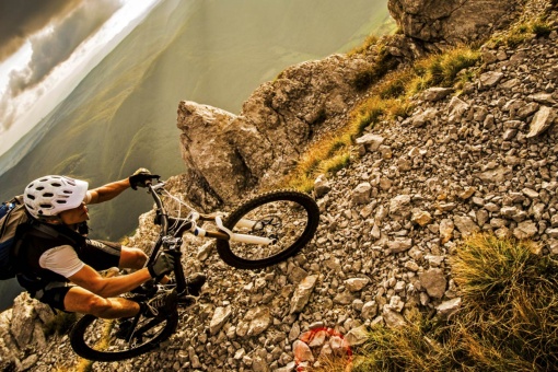 Cyclist on mountain bike