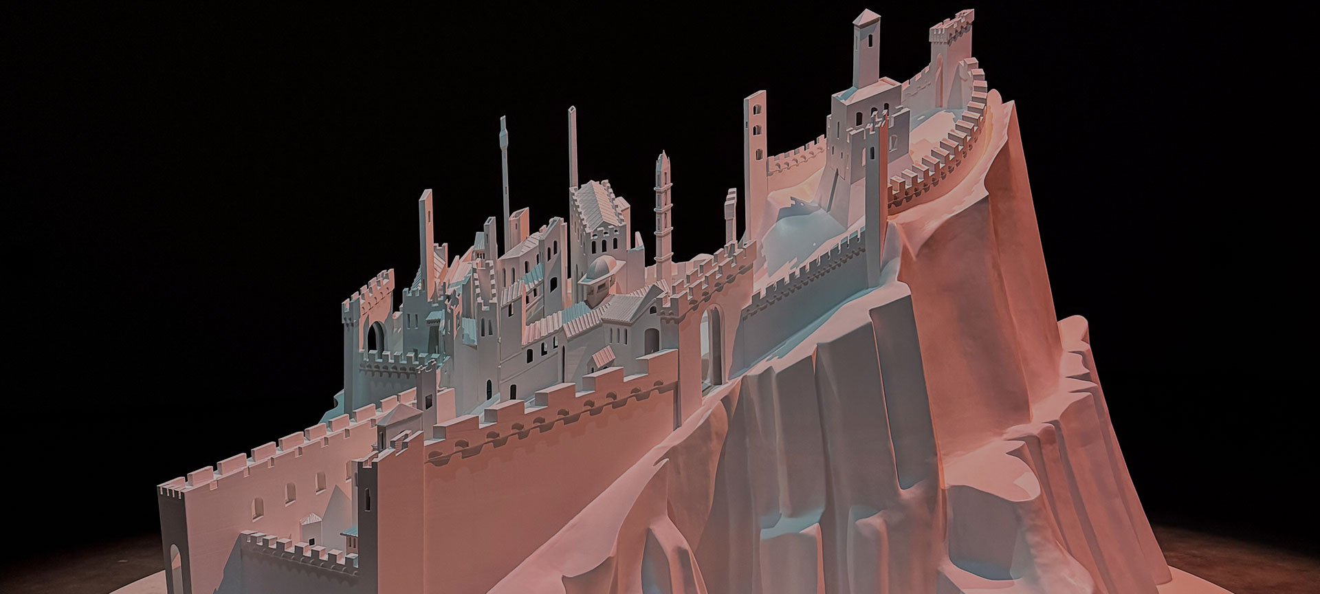 Vista da instalação de in situ: Mark Leckey. E a cidade se erguia em todo seu esplendor (And the City Stood in its Brightness), no Museu Guggenheim de Bilbao