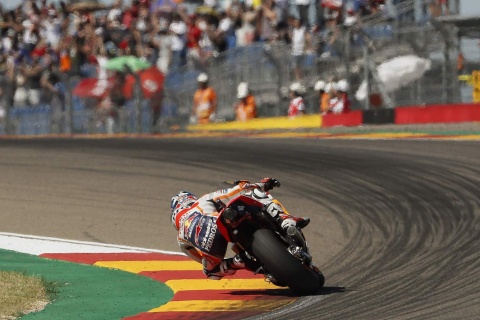 Motorcycle racing: Aragon Grand Prix