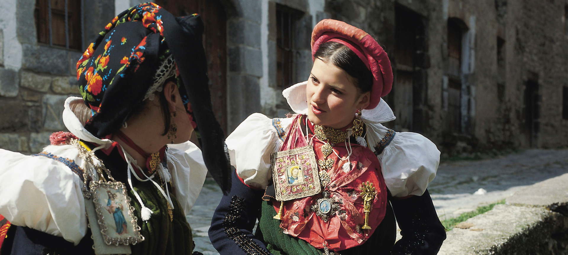Die Tracht von Ansó Die Tracht von Ansó