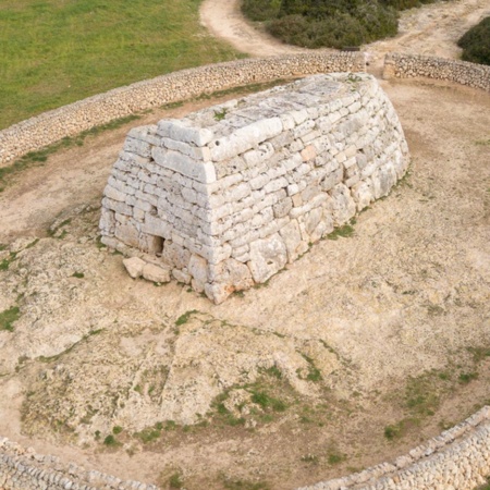 Naveta des Tudons, Menorca