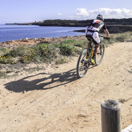 Internationale Ibiza-Tour mit dem Mountainbike