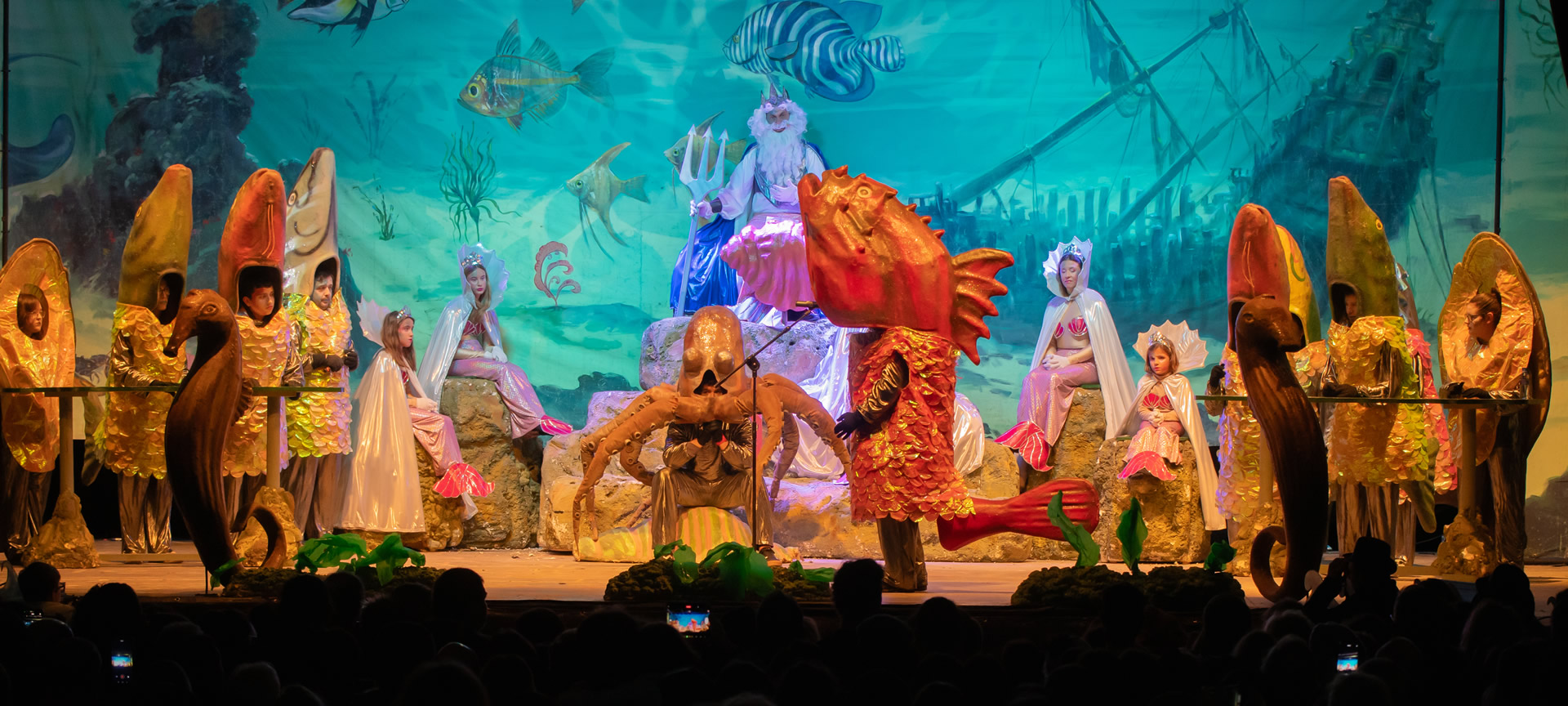Theatrical representation of the “Trial at the Bottom of the Sea” in the carnival of Santoña, Cantabria.