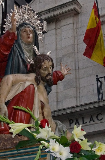 Imagen de La Piedad durante una procesión. Semana Santa de Valladolid