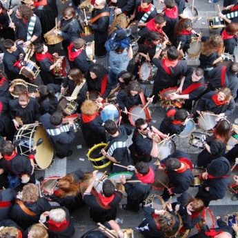 Joueurs de tambour dans la rue