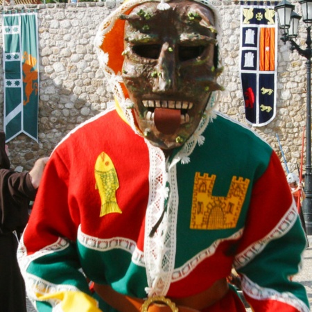 ボタルガ。イタ（グアダラハラ県）の中世フェスティバル