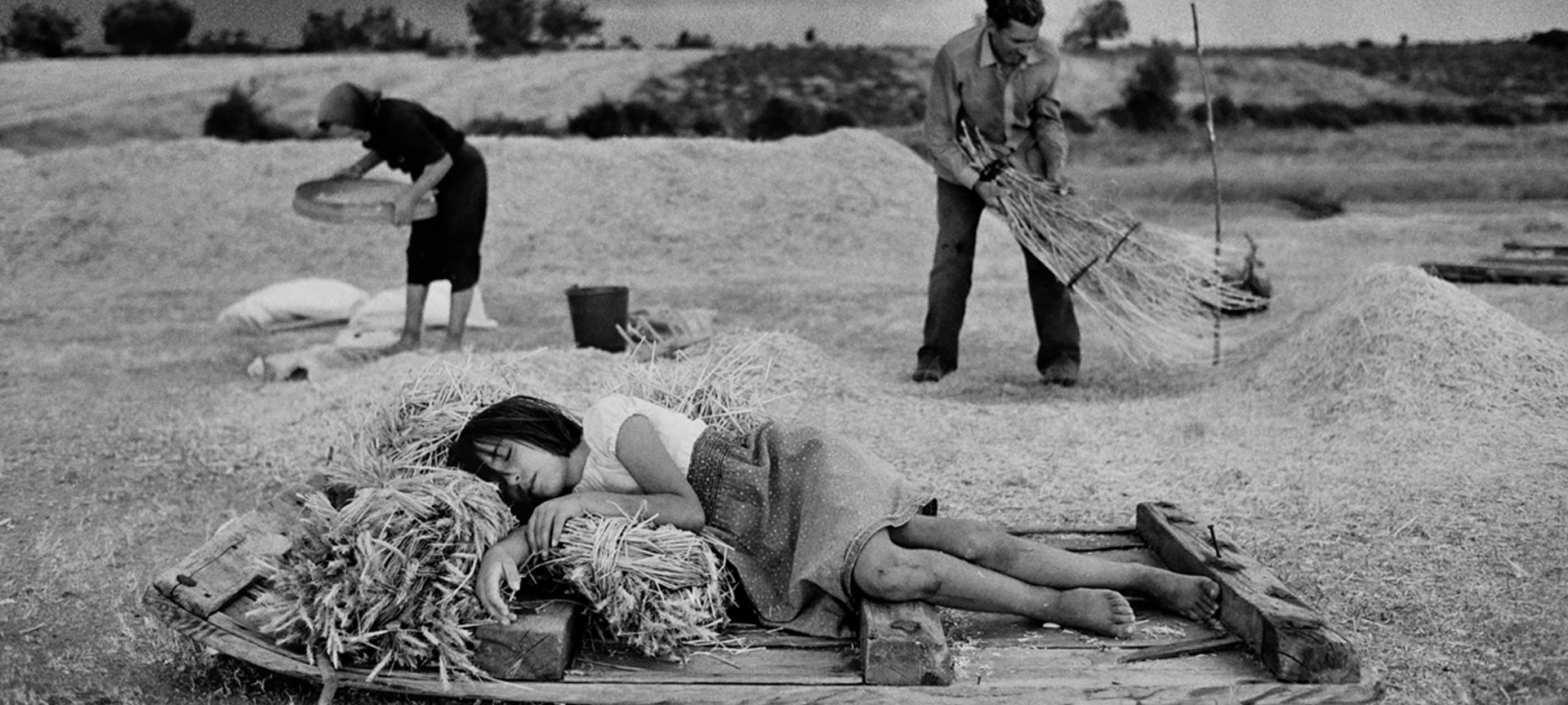 Sur les aires de battage. Escober, 1988 Sur les aires de battage. Escober, 1988