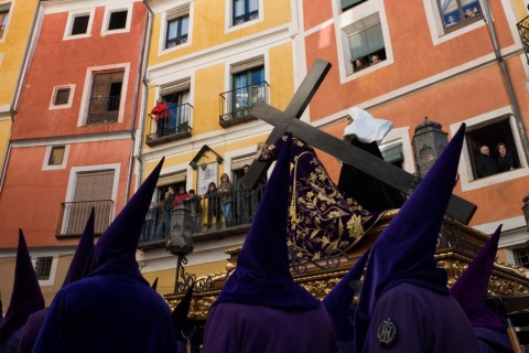 Une procession pendant la Semaine sainte de Cuenca
