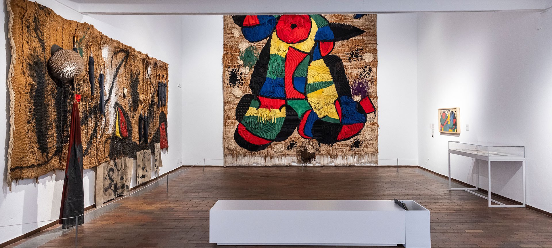 Miró and the United States exhibition hall. Curated by Marko Daniel, Matthew Gale and Dolors Rodriguez Roig