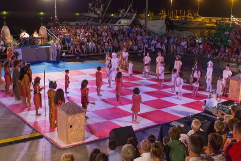 バレンシア州アリカンテ県シャビアの人間チェス