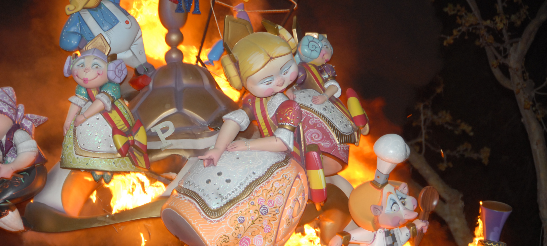 Fallas de Sagunto, em Valência (Comunidade Valenciana) Fallas de Sagunto, em Valência (Comunidade Valenciana)