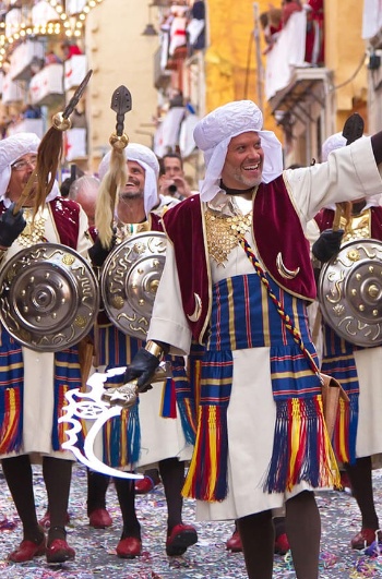  Moros y Cristianos à Alcoy