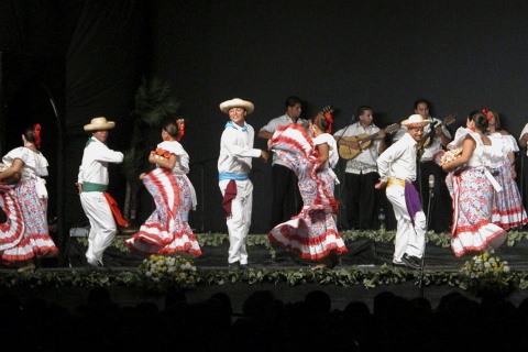 Internationales Festival in der Sierra