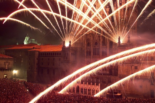 Fuochi d’artificio per la festa di San Giacomo Apostolo