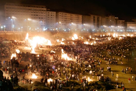 サン・フアンの火祭り