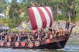 Desembarco en la Romería Vikinga de Catoira