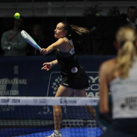 Female players in a game of padel during the Cupra FIP Tour Melilla