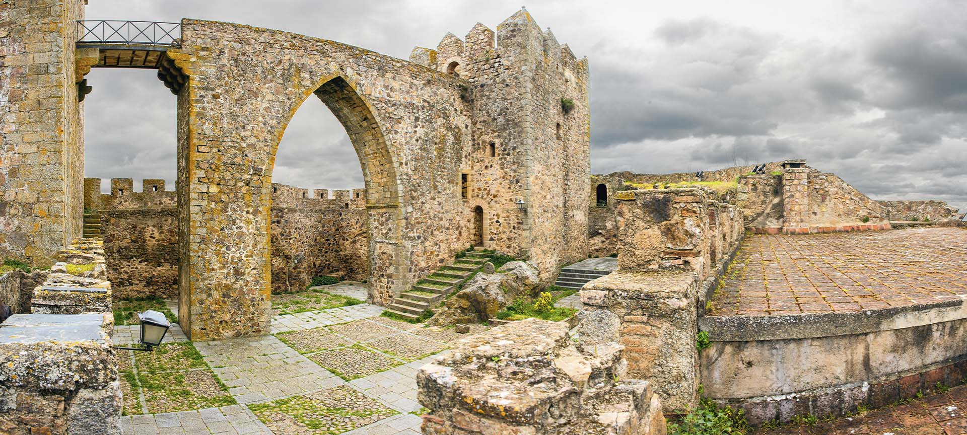 Burg von Luna in Alburquerque (Badajoz, Extermadura)