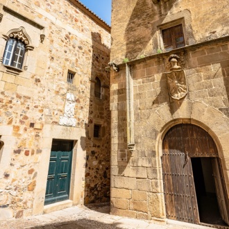 Casa del Águila House