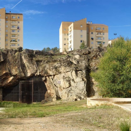Grotte de Maltravieso, Cáceres
