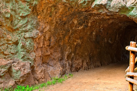 ハヨナ鉱山。フエンテ・デル・アルコ。バダホス。