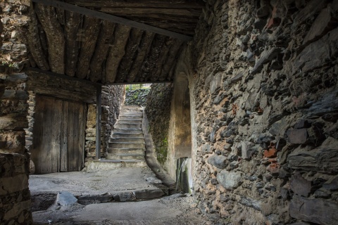 Typowa architektura w Robledillo de Gata (Cáceres, Estremadura)