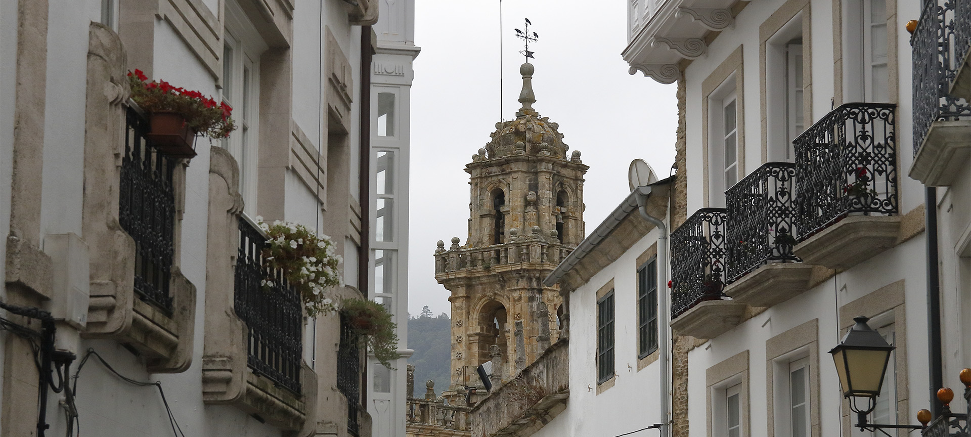View of the cathedral amongst the streets of Mondoñedo (Lugo, Galicia)
