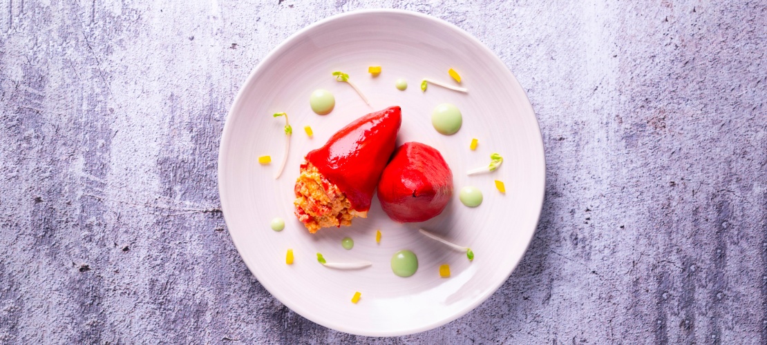 Piatto di peperoni del «piquillo» Piatto di peperoni del «piquillo»