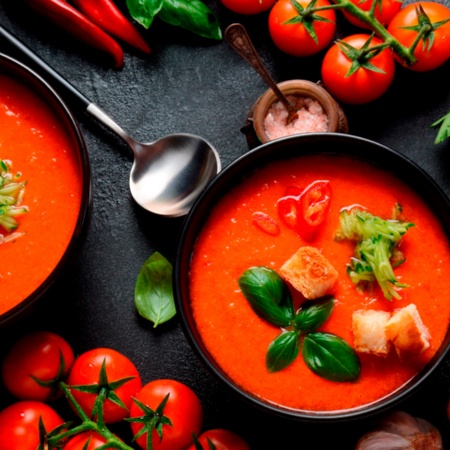 Tazze di gazpacho