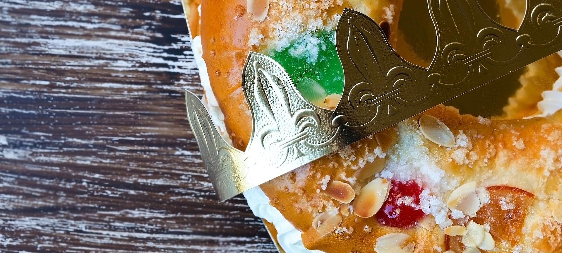 Roscón de Reyes (rosca dos Reis Magos), doce típico do Natal na Espanha