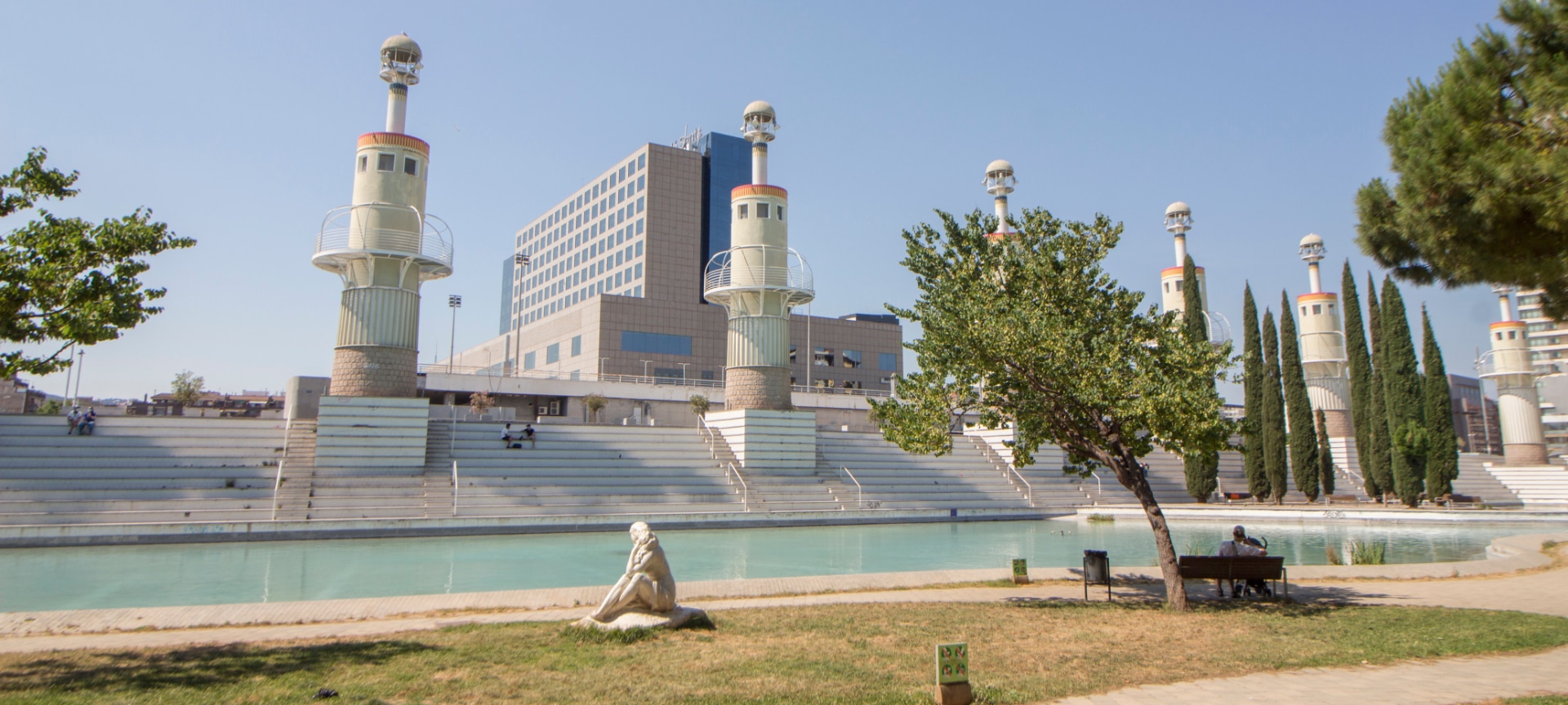 Parque de la España Industrial en Barcelona, Cataluña Parque de la España Industrial en Barcelona, Cataluña