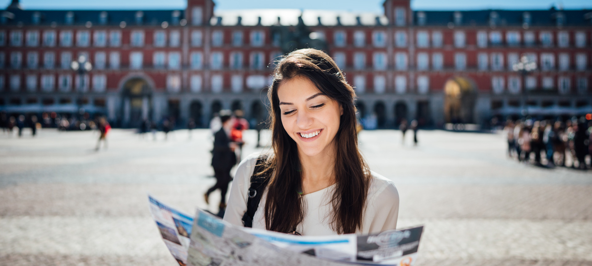 Ragazza in Plaza Mayor a Madrid Ragazza in Plaza Mayor a Madrid