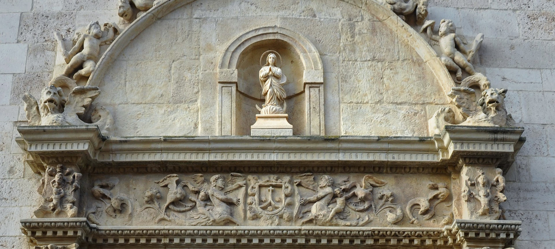 Convento de la Imagen (Carmelitane scalze) ad Alcalá de Henares. Comunità di Madrid Convento de la Imagen (Carmelitane scalze) ad Alcalá de Henares. Comunità di Madrid