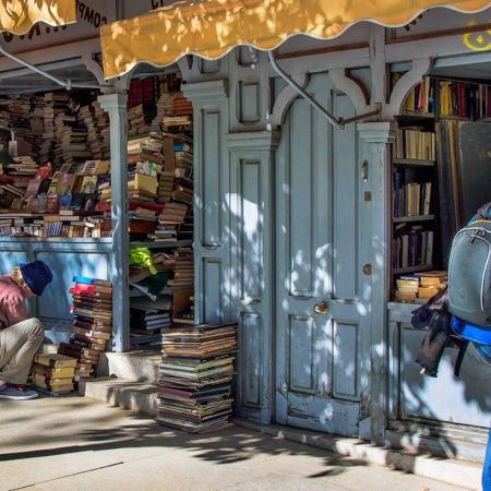 Views of the kiosks in Cuesta Moyano, Madrid