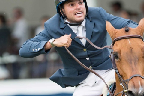 Horse and jockey during a race at the Hipódromo in Madrid