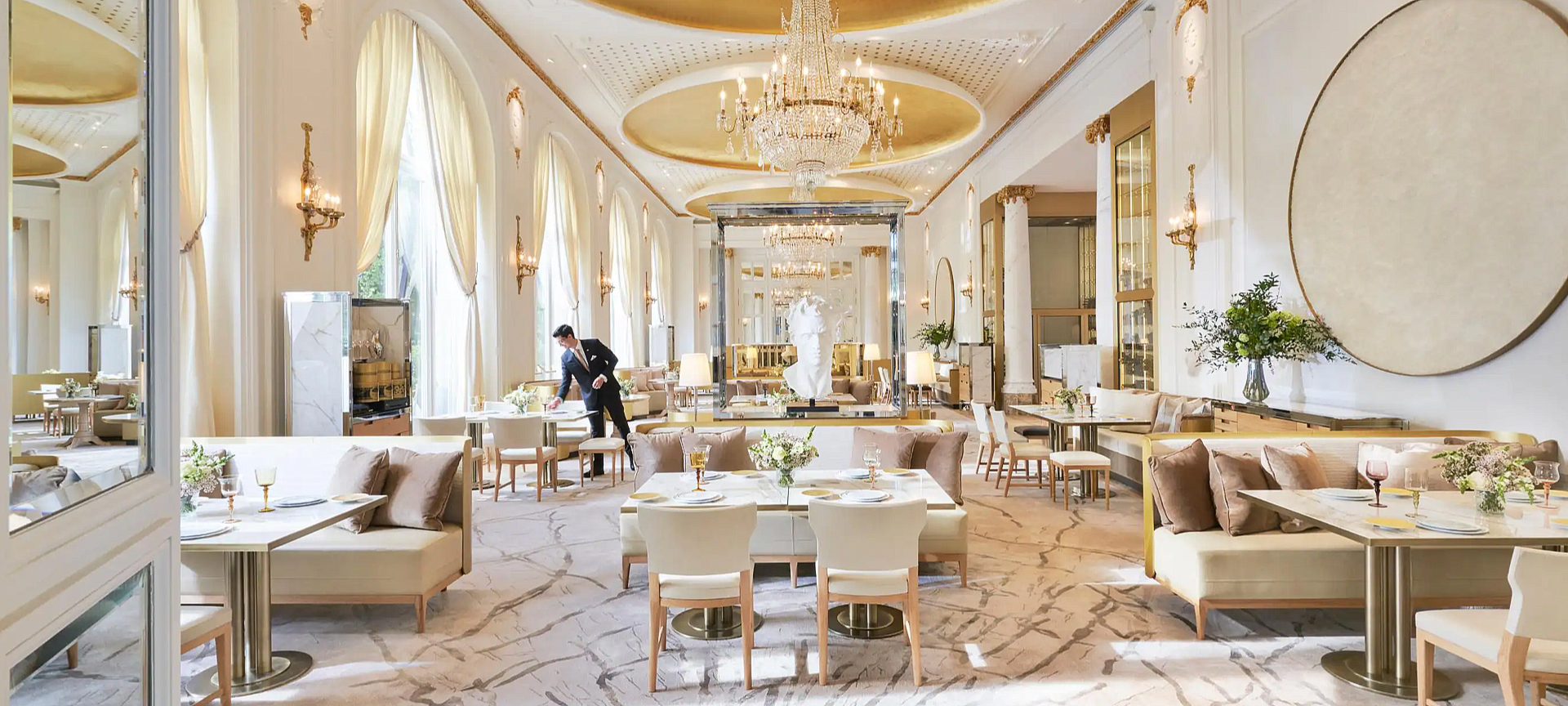 Restauracja Deessa w madryckim hotelu Mandarin Oriental Ritz Restauracja Deessa w madryckim hotelu Mandarin Oriental Ritz