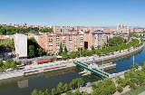 Panoramablick auf einen Teil von Madrid Río