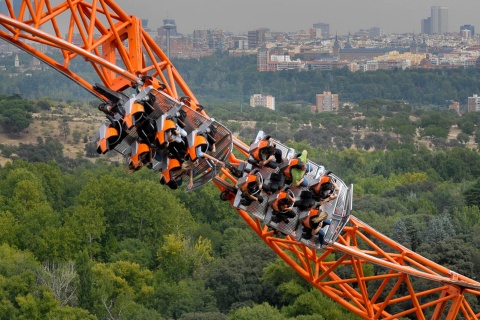 Ride at the Parque de Atracciones in Madrid