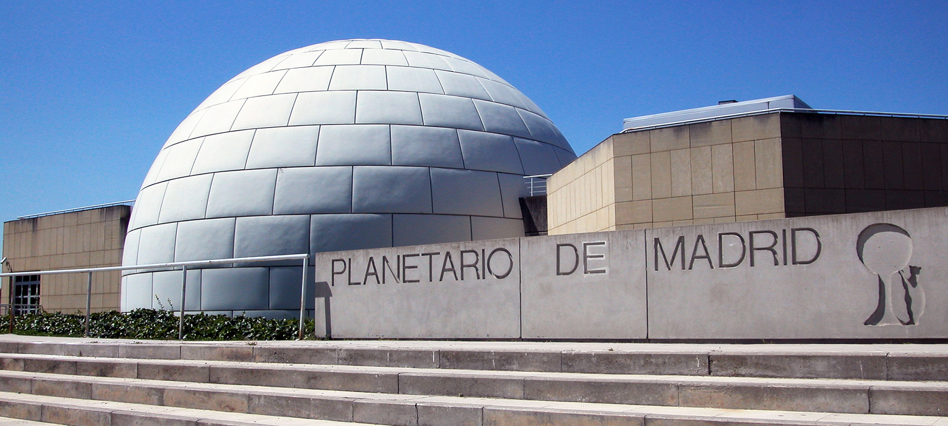 Exterior do Planetário de Madri Exterior do Planetário de Madri