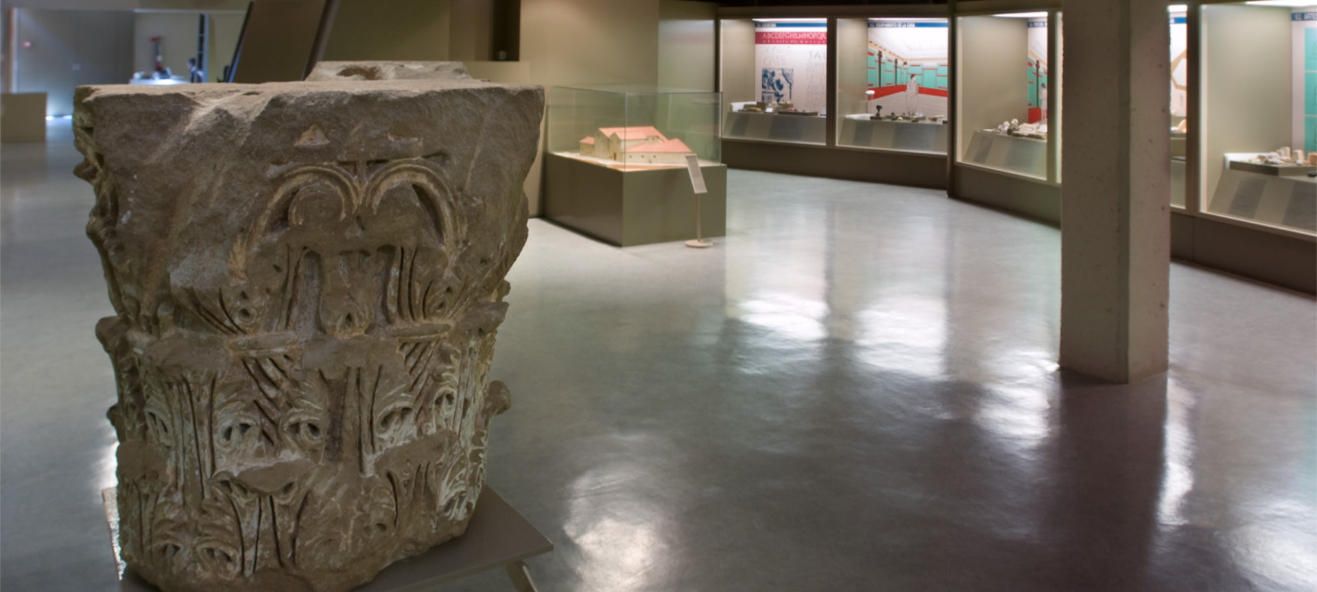 Ausstellungszentrum der römischen Fundstätte Colonia Celsa in Velilla de Ebro (Zaragoza, Aragón)