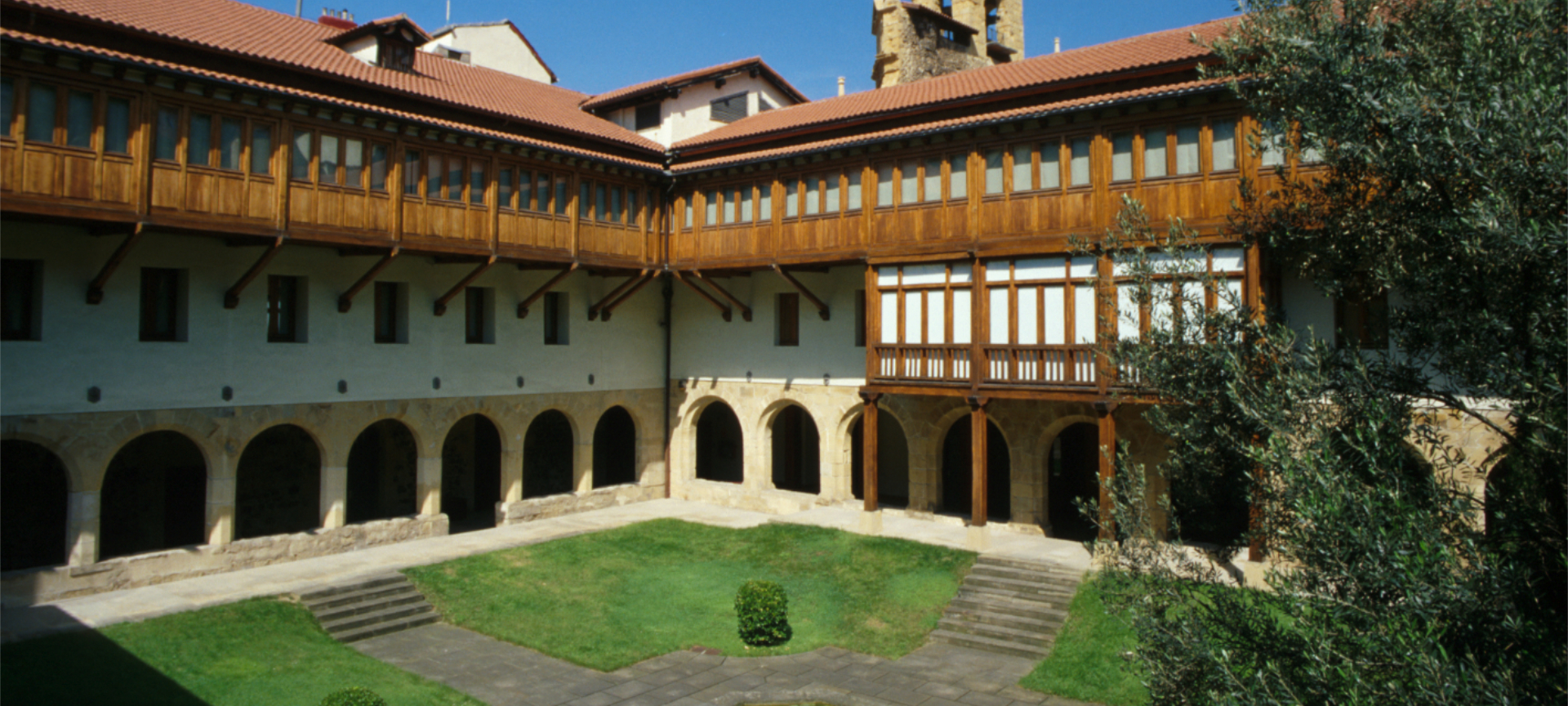 Museo Diocesano de Arte Sacro de Bilbao en Bizkaia, País Vasco Museo Diocesano de Arte Sacro de Bilbao en Bizkaia, País Vasco