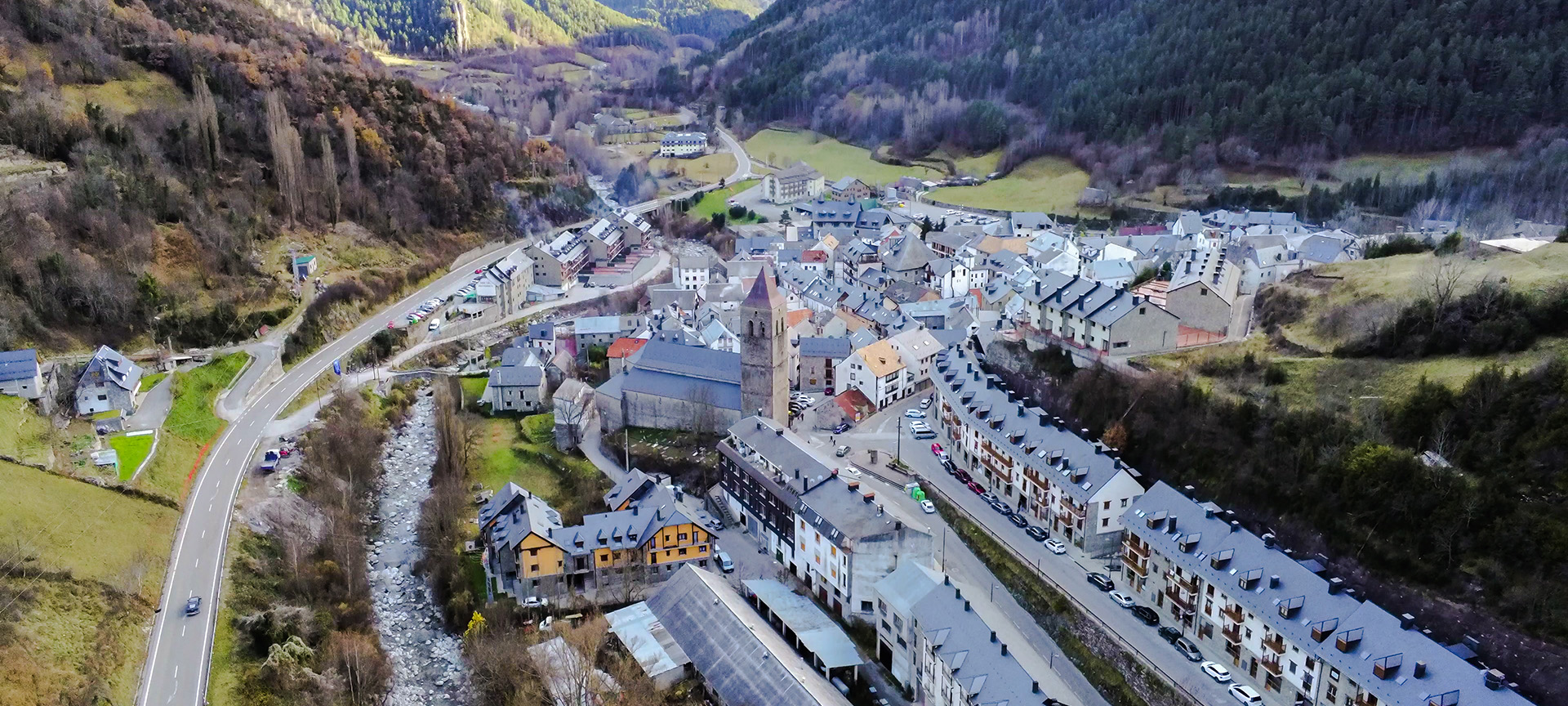 Luftaufnahme von Bielsa, Huesca.